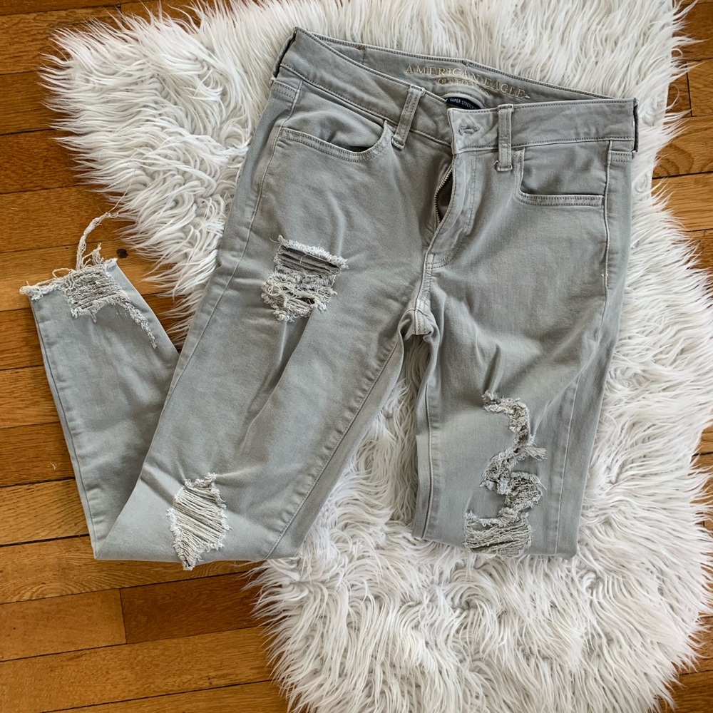 American Eagle Outfitters Light Gray Distressed Jeggings